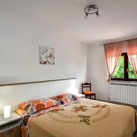 Apartment Koraca Roč