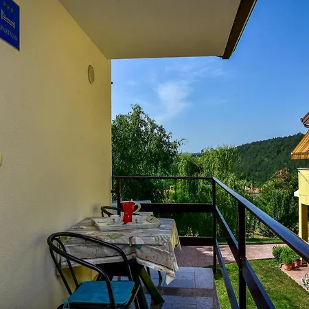 Koraca Apartmán Roč