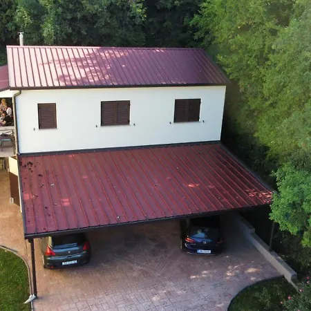 Koraca * Roč