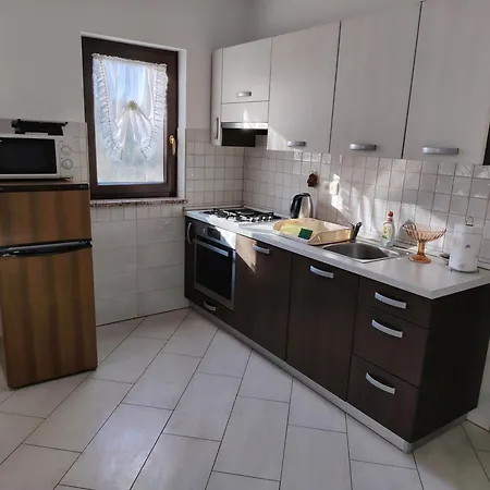 Koraca Διαμέρισμα Roč